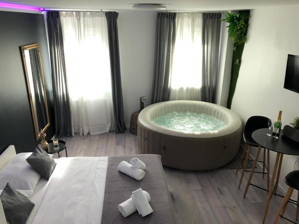 Apartment Zagreb Jacuzzi Exterior photo